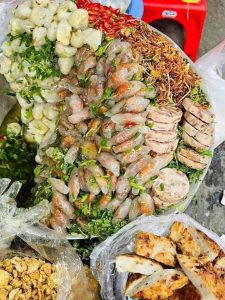 Các loại bánh Huế truyền thống như bánh bèo, bánh nậm và bánh lọc